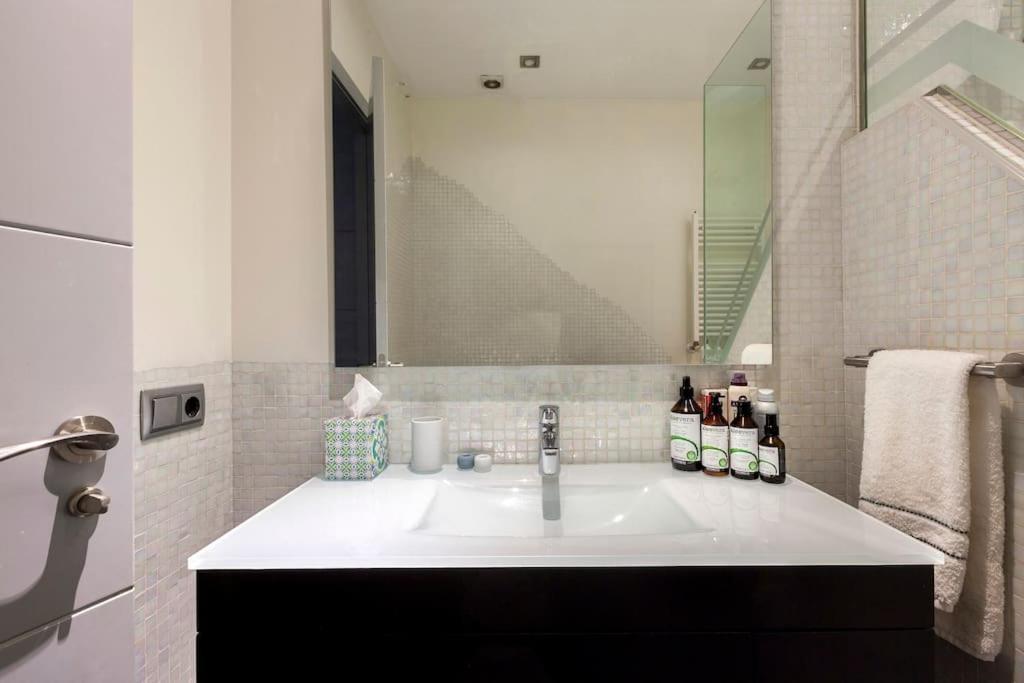 Apartamento Downtown Madrid - Gran Via - Business Ready Exterior foto